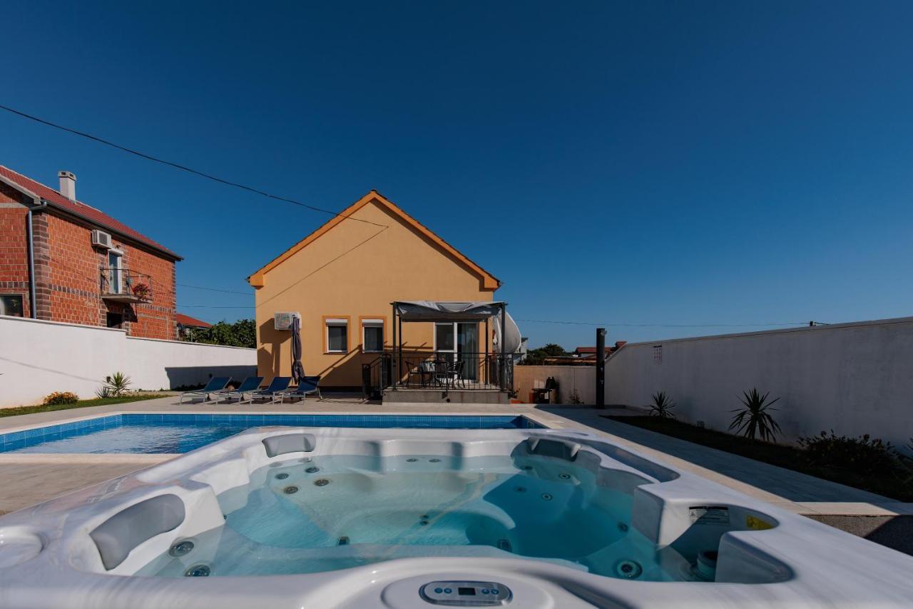 Villa Family And Friends Private Heated Pool With Jacuzzi Zadar Exterior foto